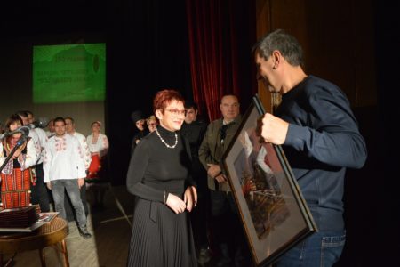 Кметът на Община Тетевен присъства на празничния юбилеен спектакъл на НЧ „Съгласие 1869 г.“ – гр. Тетевен, което чества 150 г. от създаването си