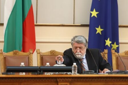Избраха Вежди Рашидов за председател на 48-ото Народно събрание￼￼￼