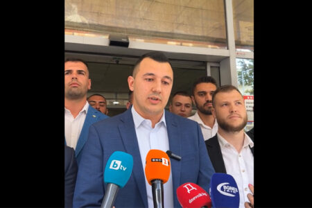 Младежите на БСП искат незабавно Корнелия Нинова да подаде оставка! Резултатът на столетницата е катастрофален!